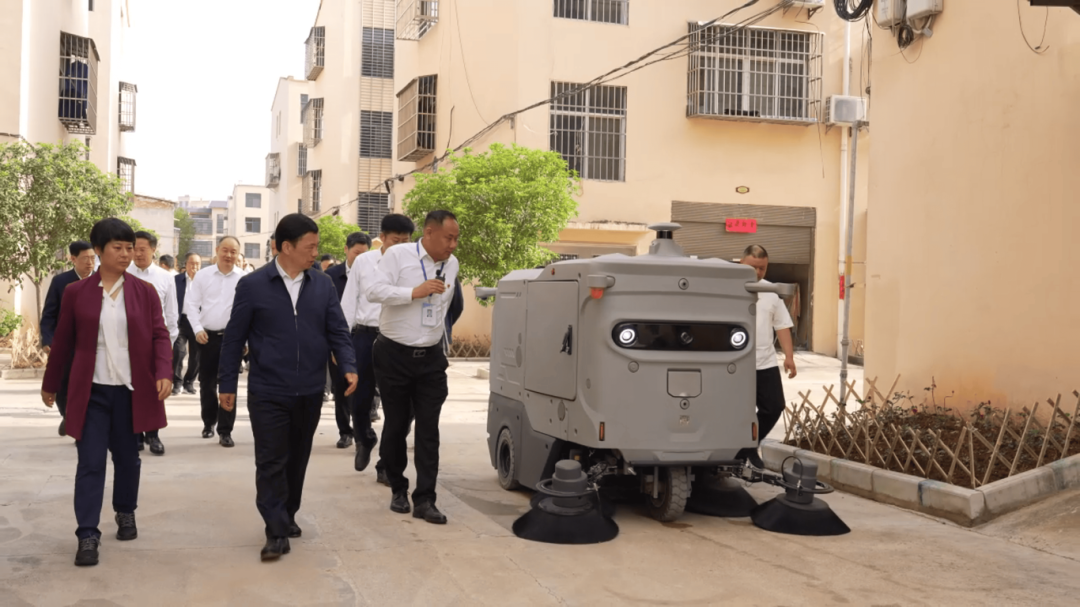 Yaobang Environment Unmanned Garbage Cleaning Vehicle