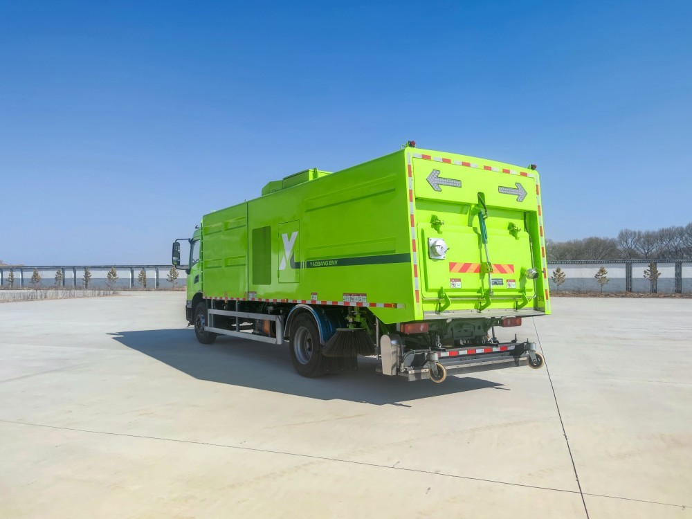 Pure electric road cleaning vehicle
