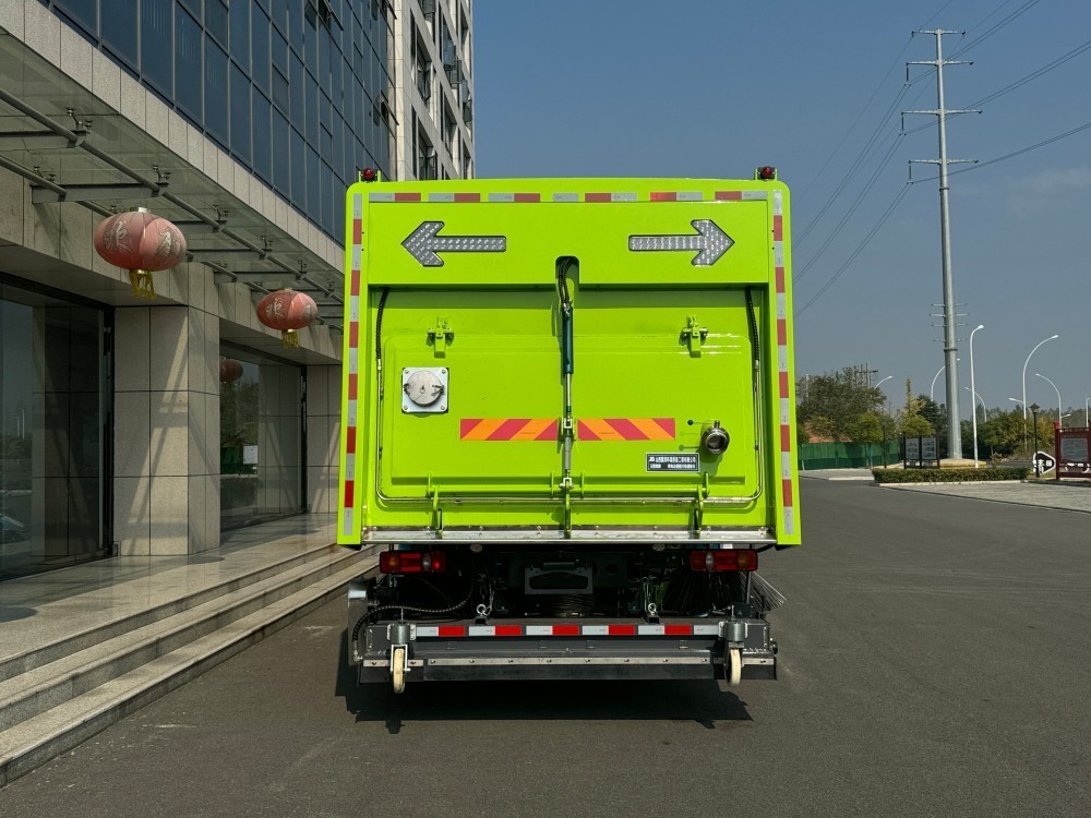 Pure electric road cleaning car